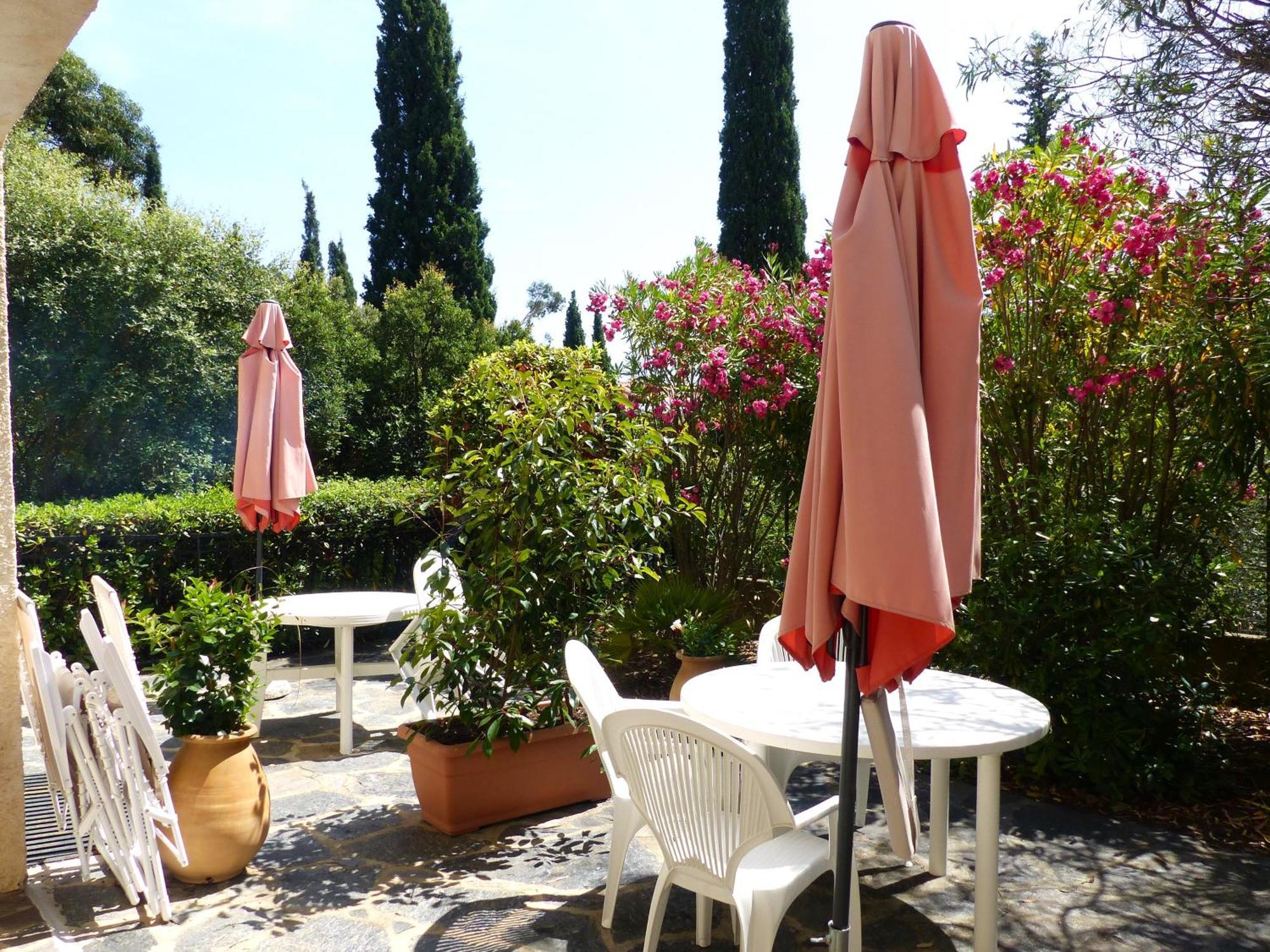 Hotel Cap Soleil Cavalaire-sur-Mer Exterior foto